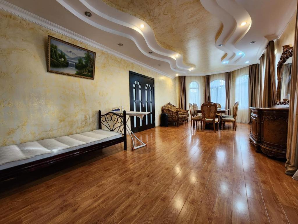 Villa In Chakvi Luaran gambar